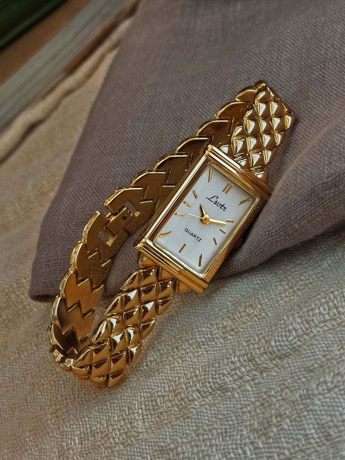 1 New Gold-Colored French High - Luxury Watch Life 评论和价格