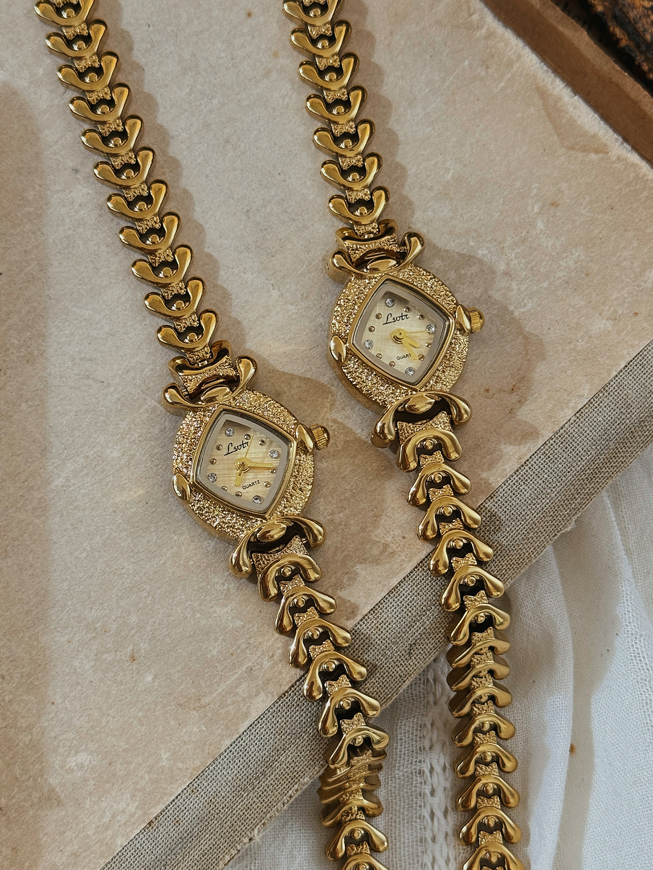 1 Piece of New French-Style Go - Luxury Watch Vintage 评论和价格