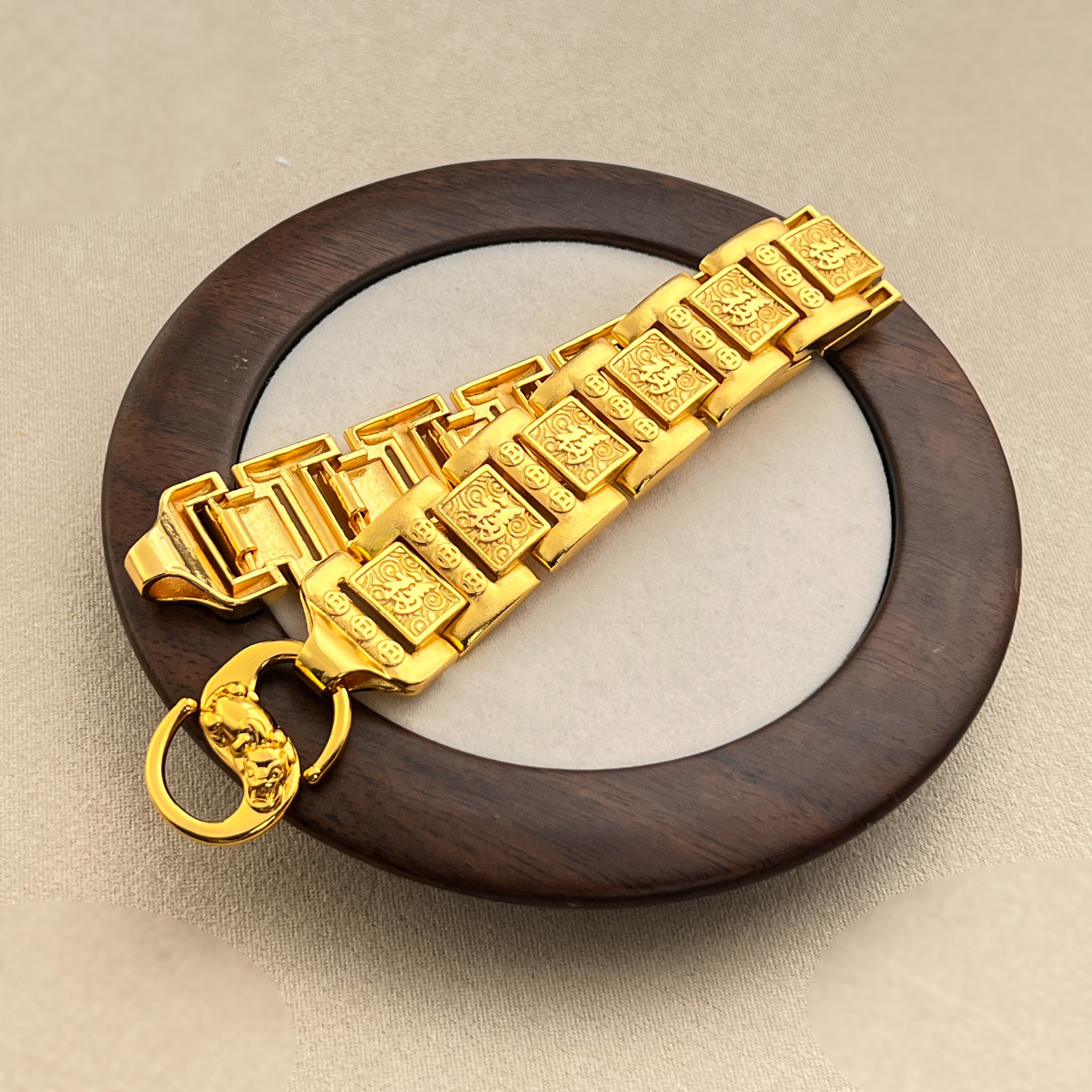 Pryna Jewelry   Luxurious exqu - Luxury Watch Service 评论和价格