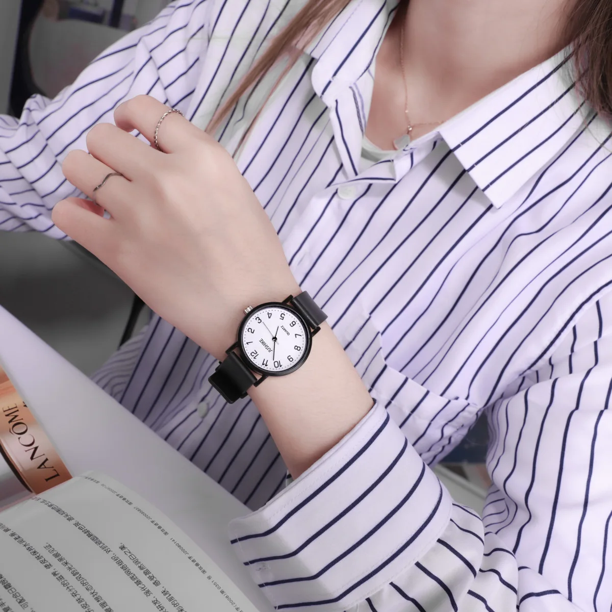 Simple Black Watch Quartz Watc - Lux Watch 评论和价格
