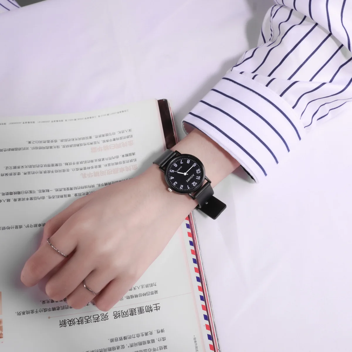 Simple Black Watch Quartz Watc - Lux Watch 评论和价格